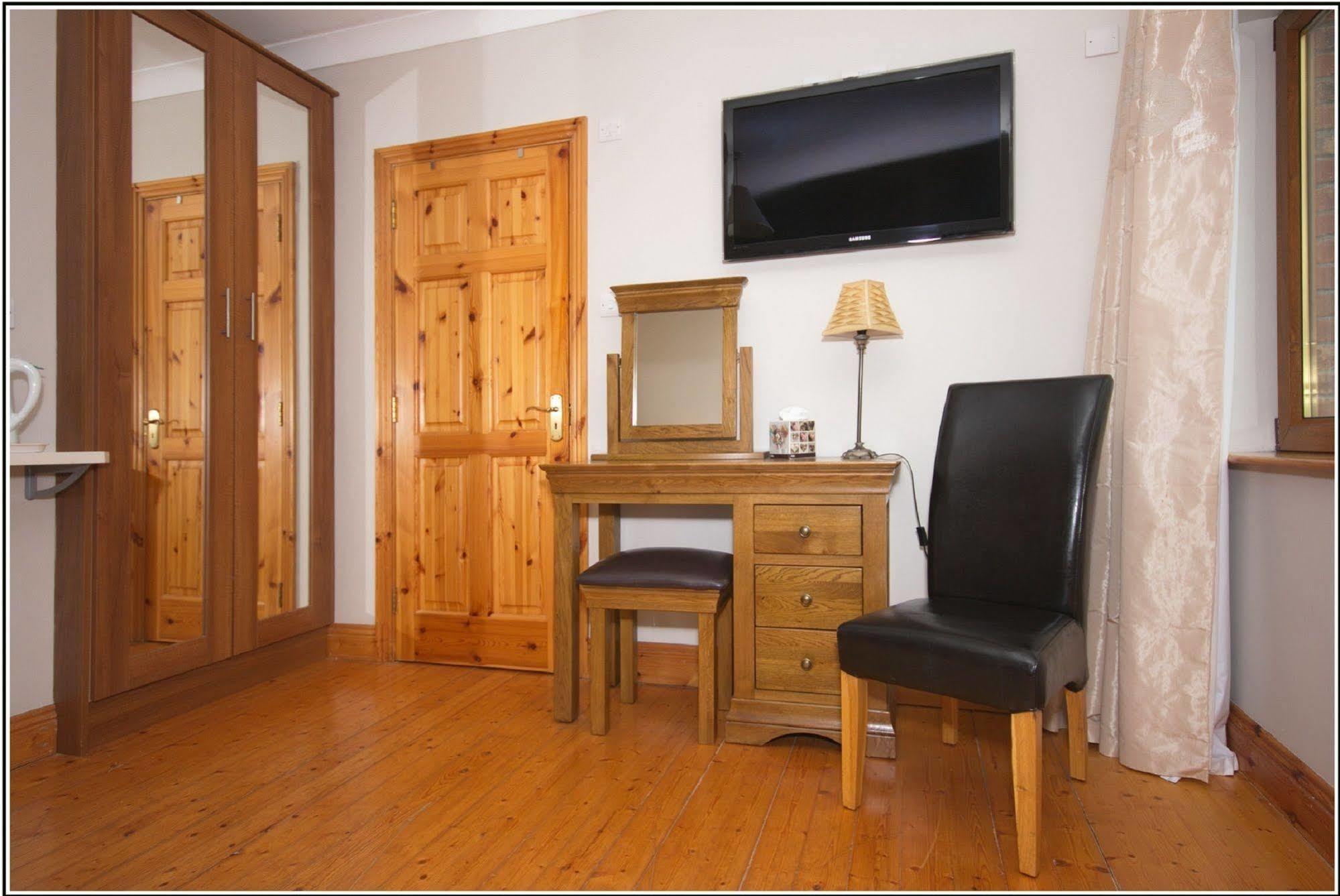 Oranhill Lodge Guesthouse Oranmore Exterior foto